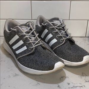 Adidas Cloudfoam gray size 9